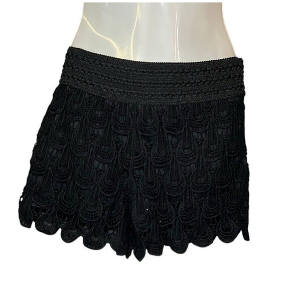 Nabee Lace Embroidered Stretch Waist Skort Size Medium NEW - Picture 1 of 4